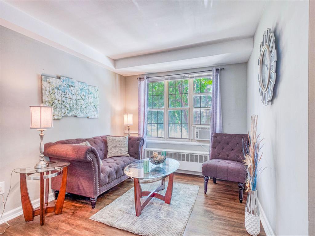 Explore Huntwood Courts Apts Luxury DC Living Photos