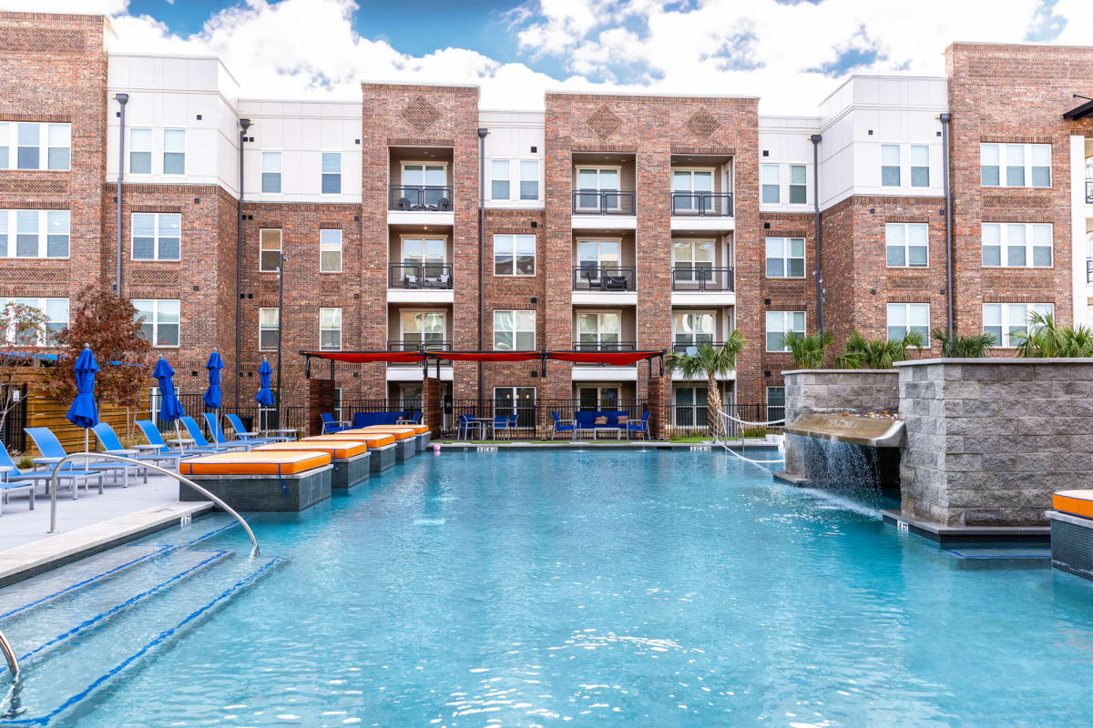 Heritage Towers apartment photo