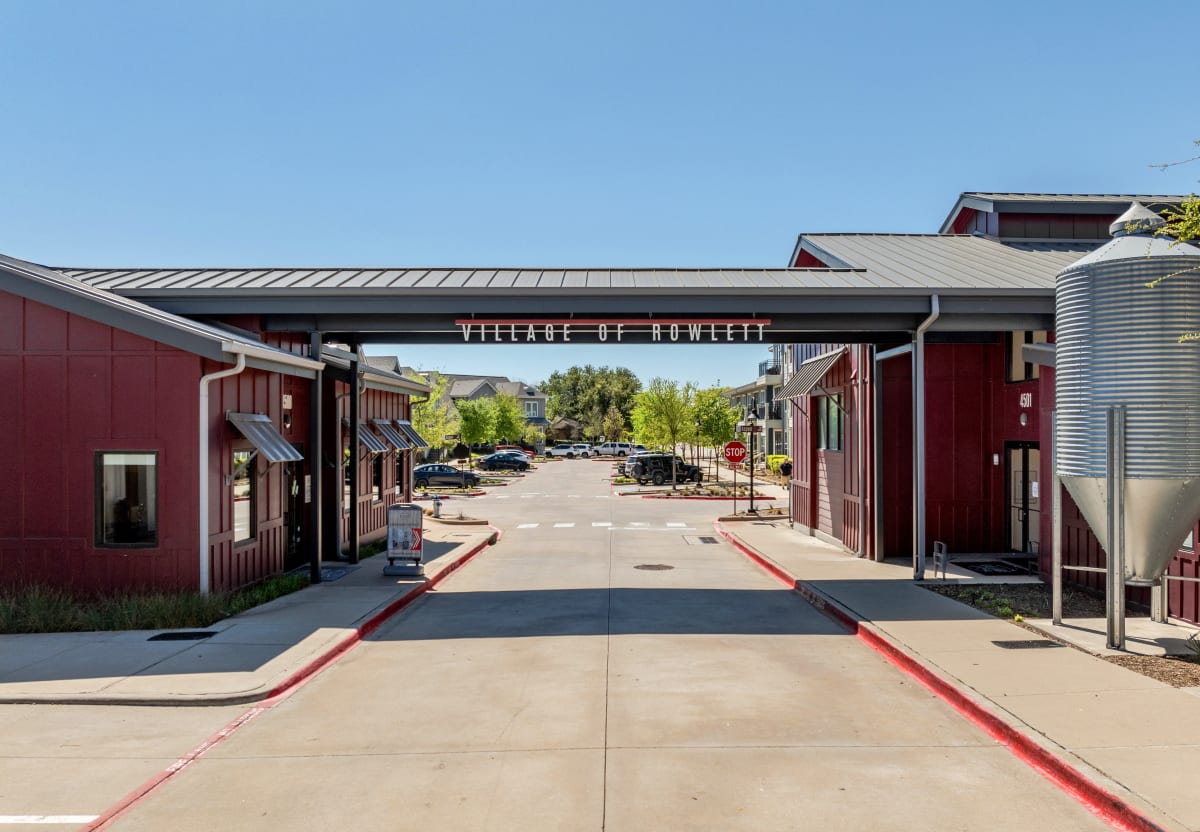 Dog-Friendly Apartments in Rowlett, TX | Photo Gallery