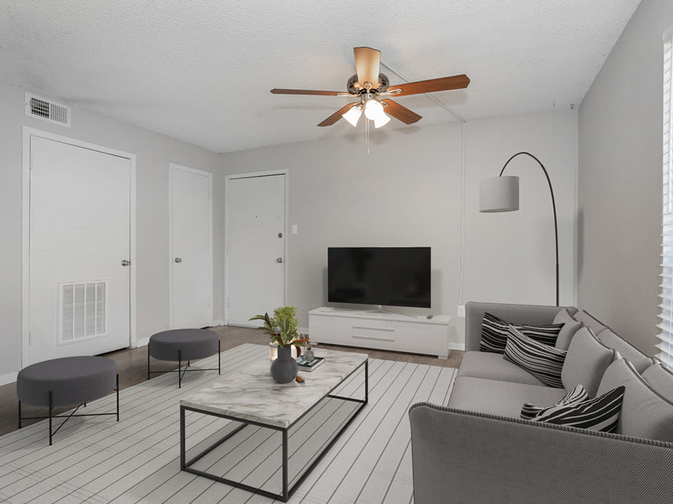 Photos and Video Dove Creek Apartments in Baton Rouge, LA