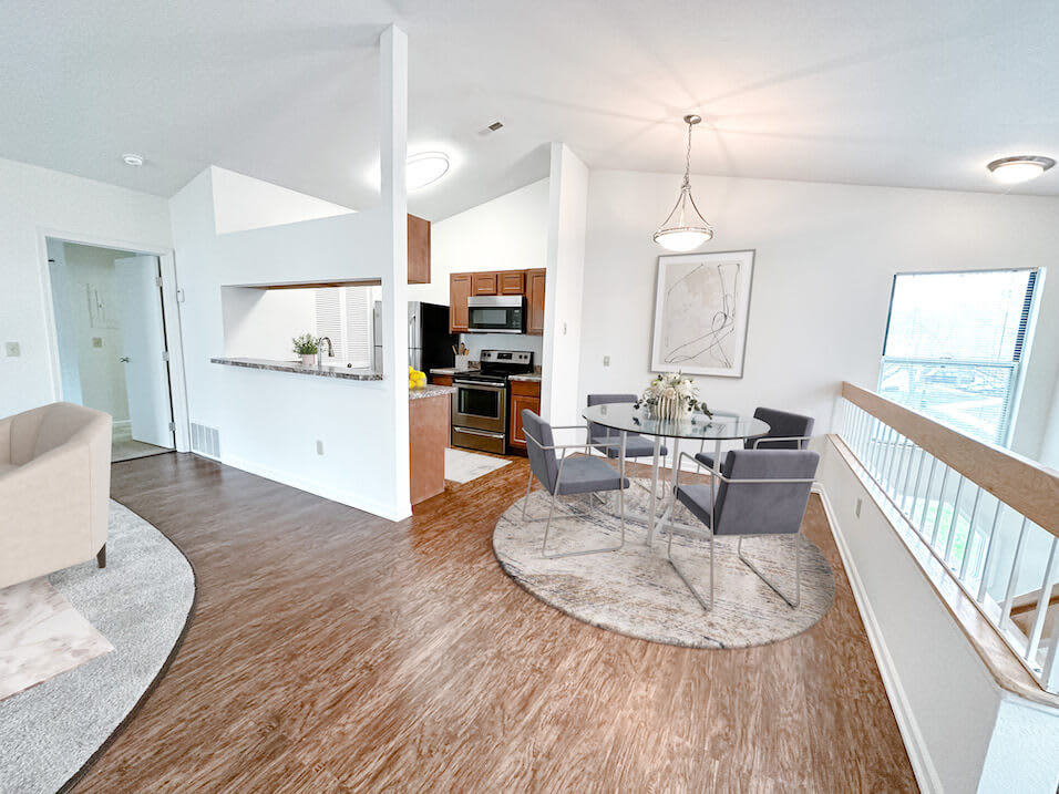 Photo Gallery Drakes Pond Apartments in Kalamazoo, MI