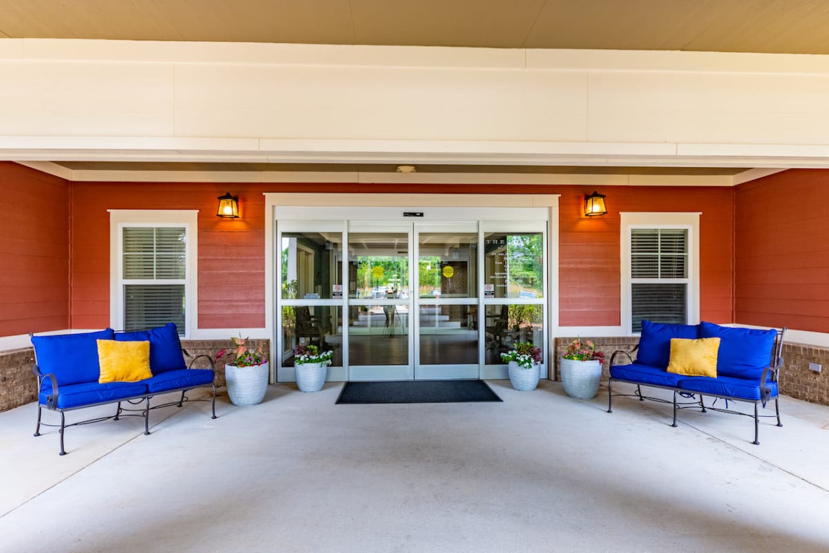 55+ Apartments for Rent in Huntsville, AL | The Lodge at John’s Road