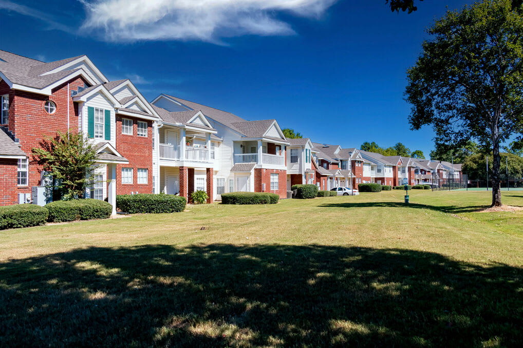 Photos and Video of Inverness Apartments in Tuscaloosa, AL