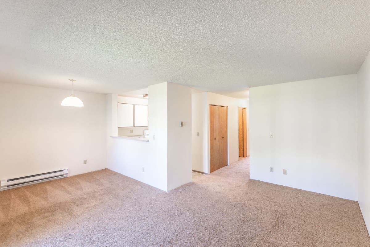 Photos and Video of Cobble Court in Pacific, WA