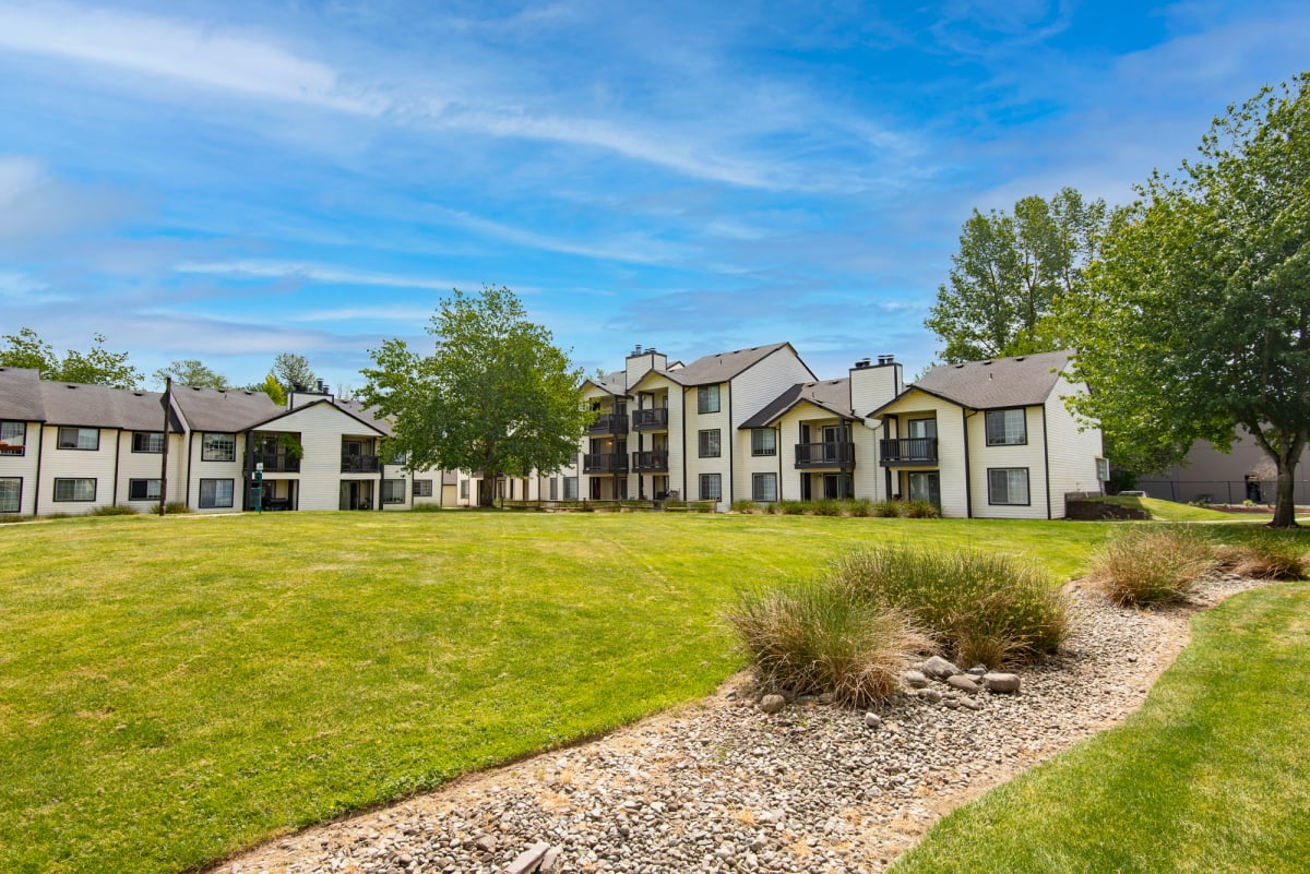 Photos and Video of Chinook Park Apartment Homes in Enumclaw, WA