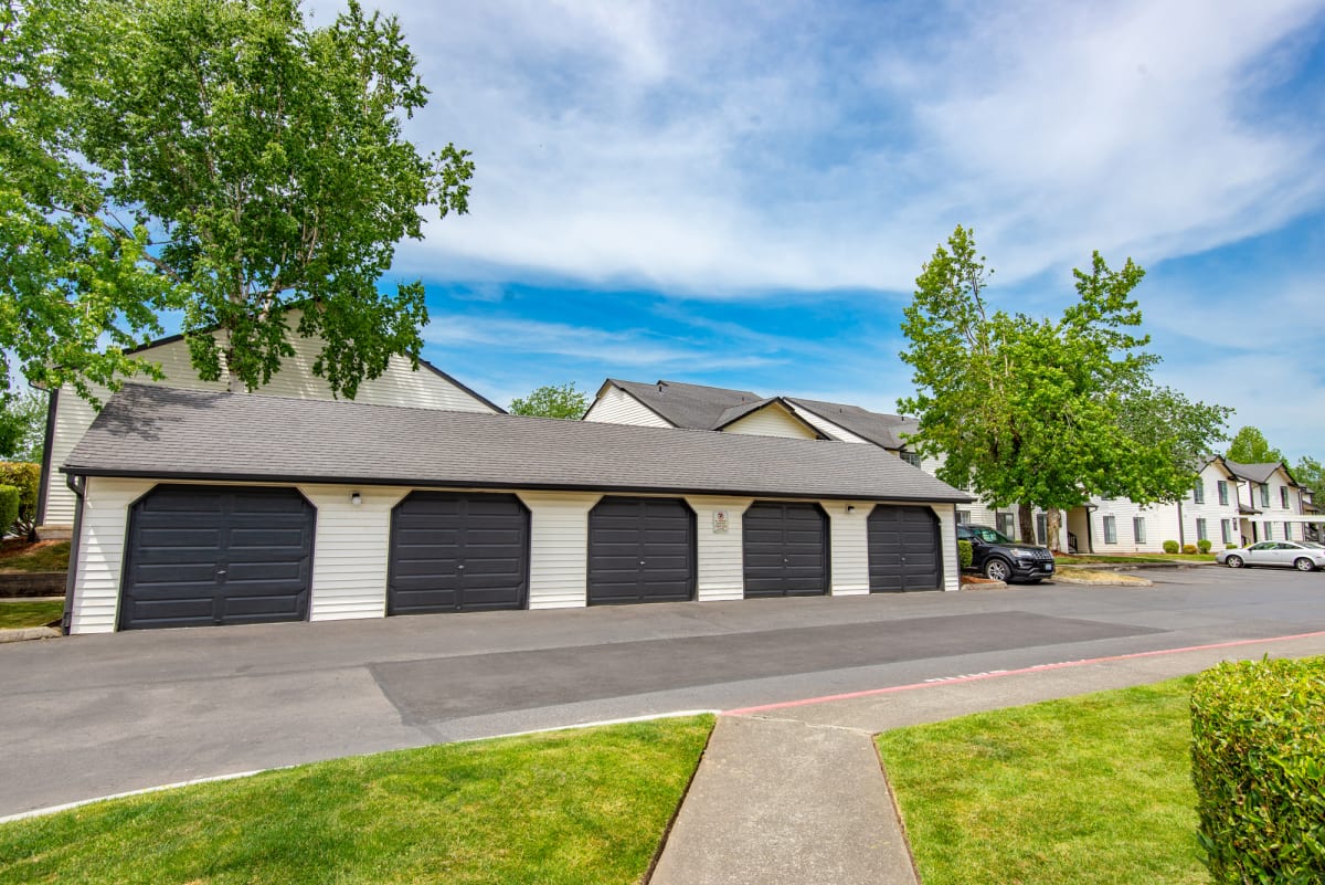 Photos and Video of Chinook Park Apartment Homes in Enumclaw, WA