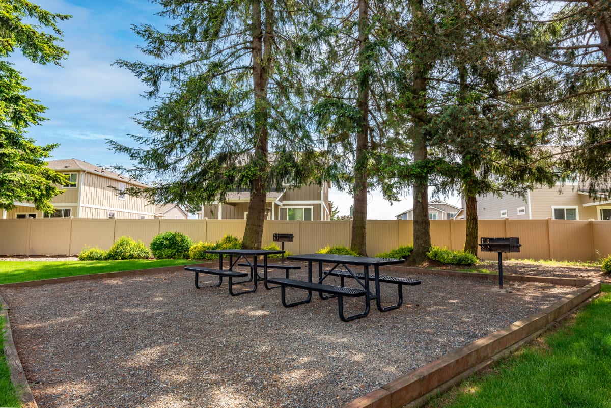 Photos and Video of Aspen Glade Apartments in Enumclaw, WA
