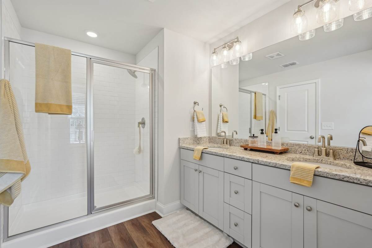 Satterfield Commons bathroom with double vanity and walk-in shower - Cartersville, GA