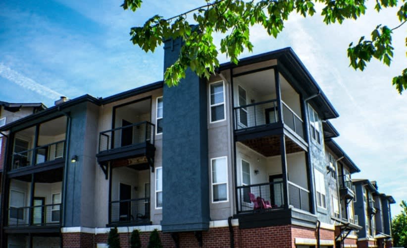 City Place at Westport exterior - Kansas City, MO