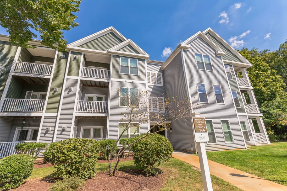 Abington Apartments for Rent Woodlands at Abington Station