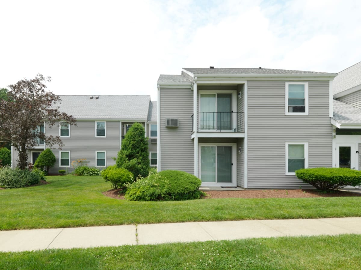 Townhomes for Rent in Duxbury The Oak at Island Creek Village