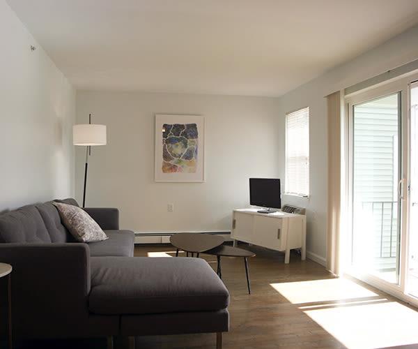 Townhomes for Rent in Duxbury The Oak at Island Creek Village