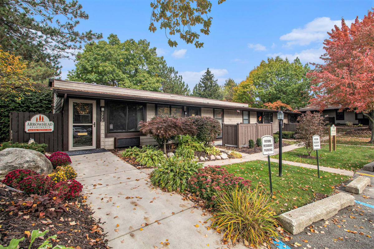 Photos and Video of Arrowhead Apartments in Grand Rapids, MI