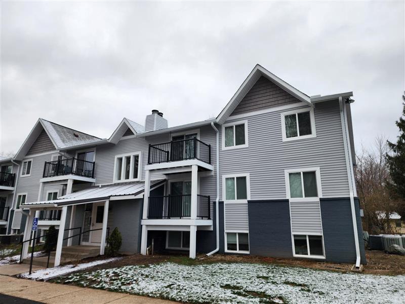 Photos and Video of Briargate Apartments in Portage, MI
