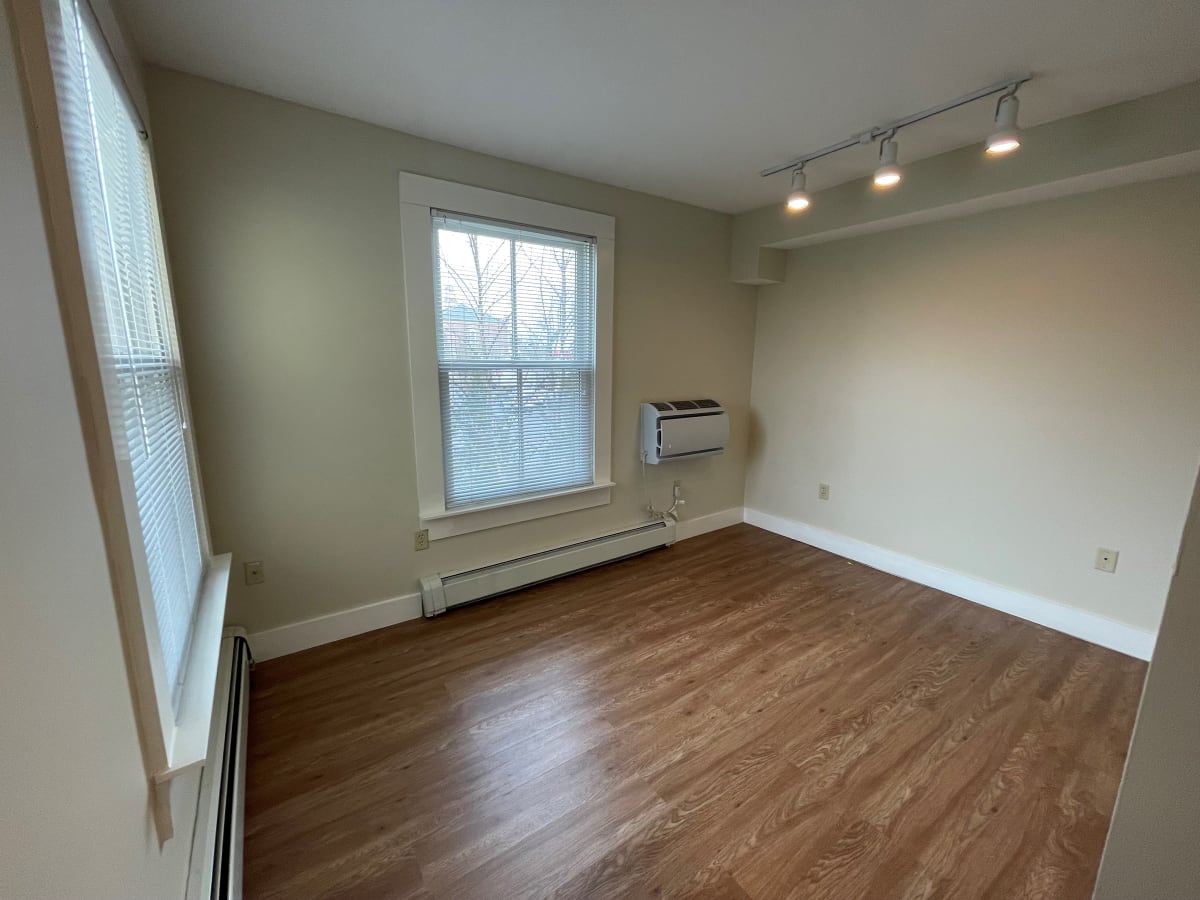 Photos and Video of Barton Commons in New Milford, CT