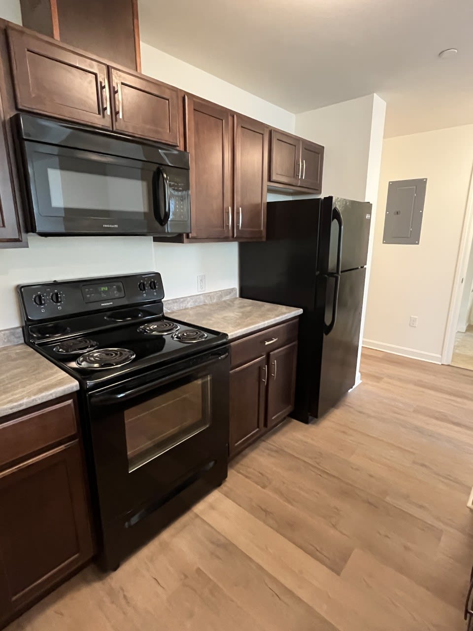 Photos and Video of Laurel Hill Residences in Brookfield, CT