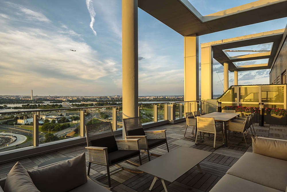 Apartments for Rent in Crystal City, VA Altaire