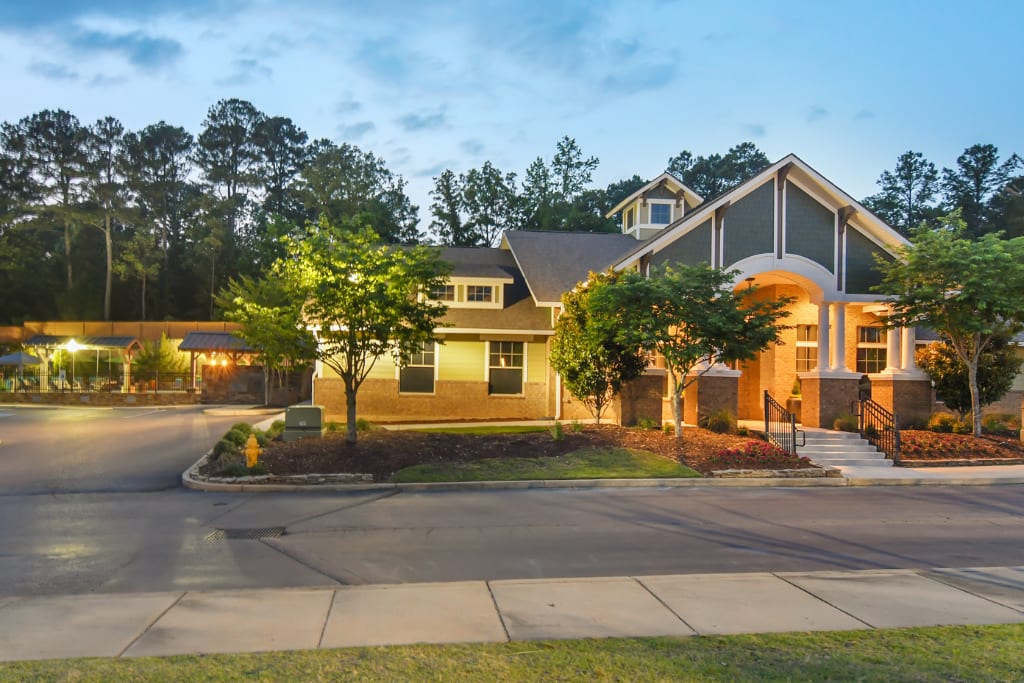 Luxury Apartments for Rent in Oxford, MS Faulkner Flats