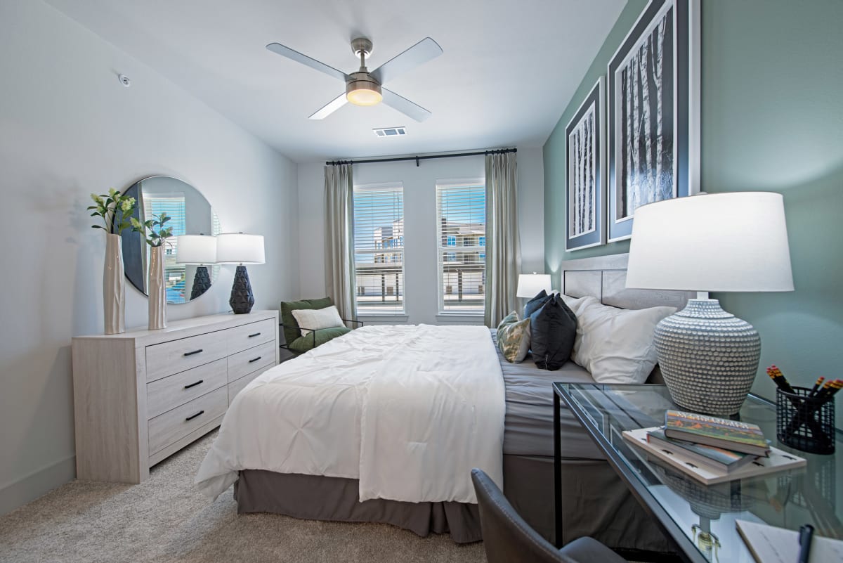 Denton Luxury Apartments for Rent | Alta Denton Station