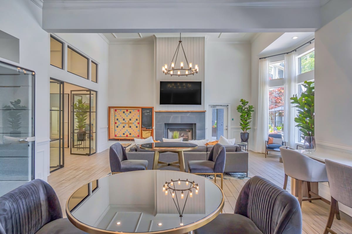 Apartments in North Charlotte Windsor Addison Park Photos