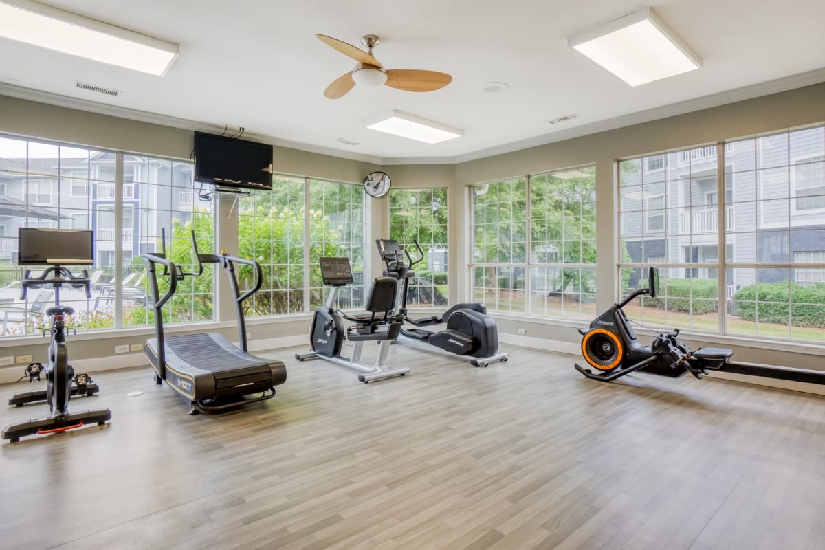 Apartments in North Charlotte Windsor Addison Park Photos