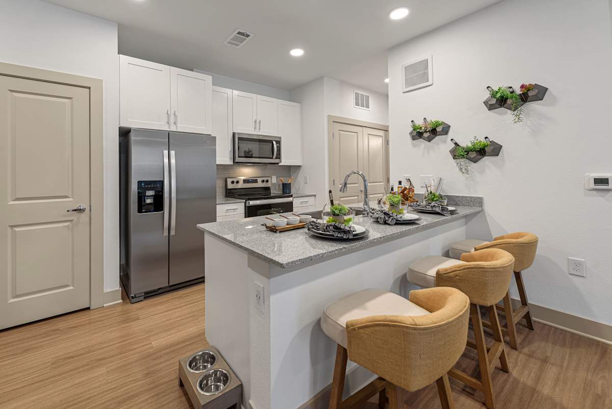 Century Landing apartment photo