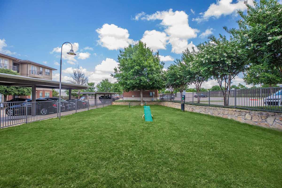 Midtown At Cedar Hill Apartment apartment photo