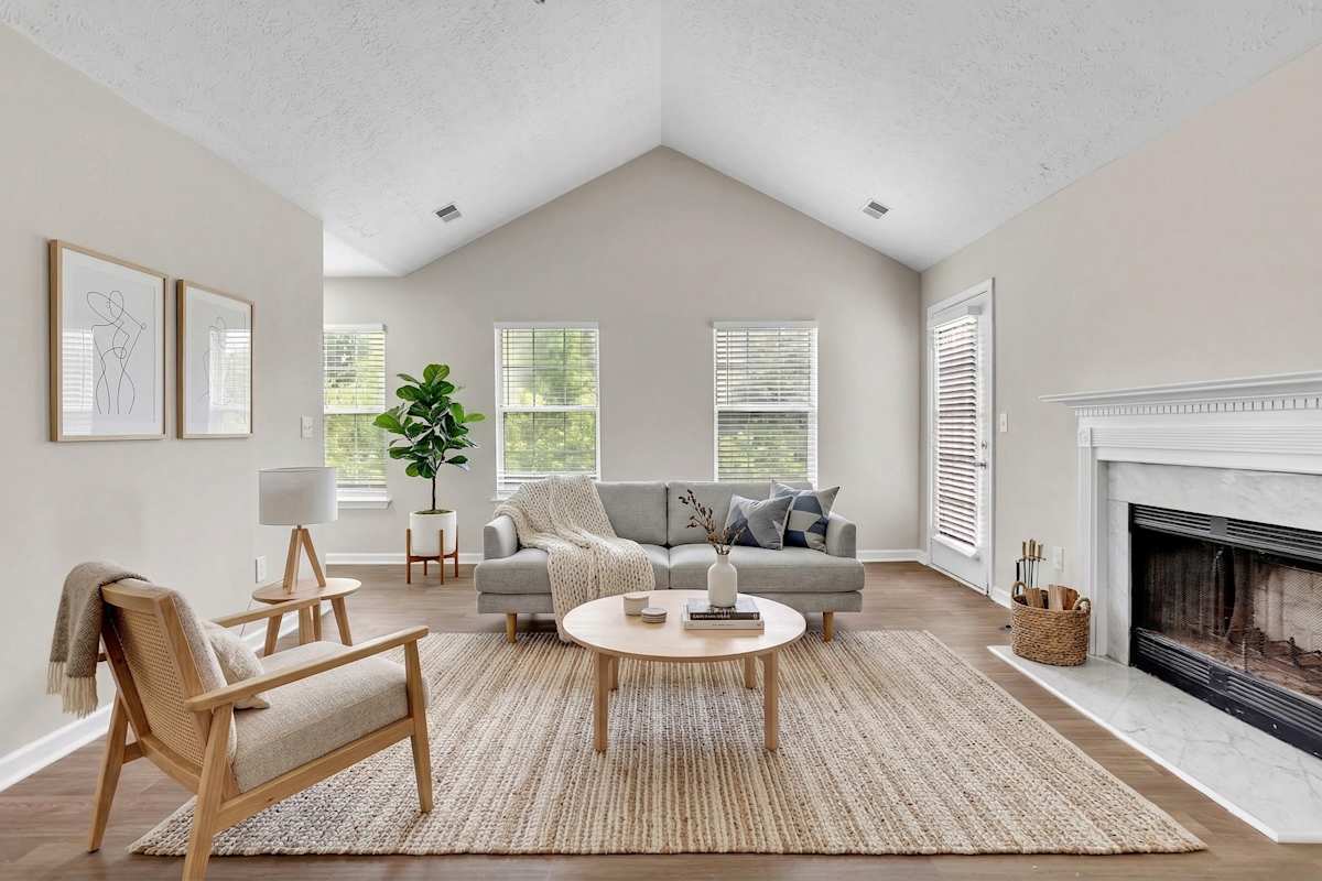 Bridgewater living area - Duluth, GA