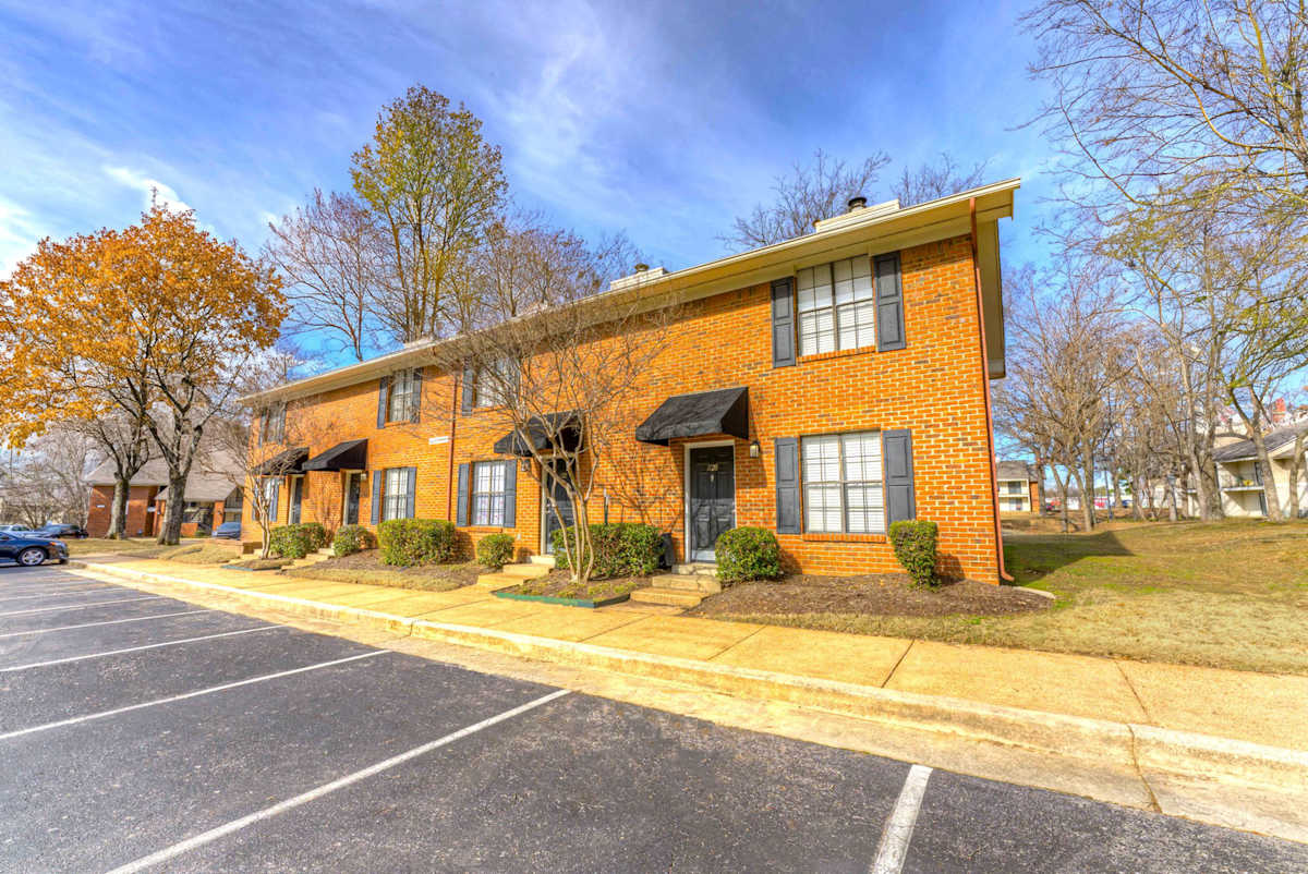 Cordova Creek Apartments apartment building exterior - Cordova, TN