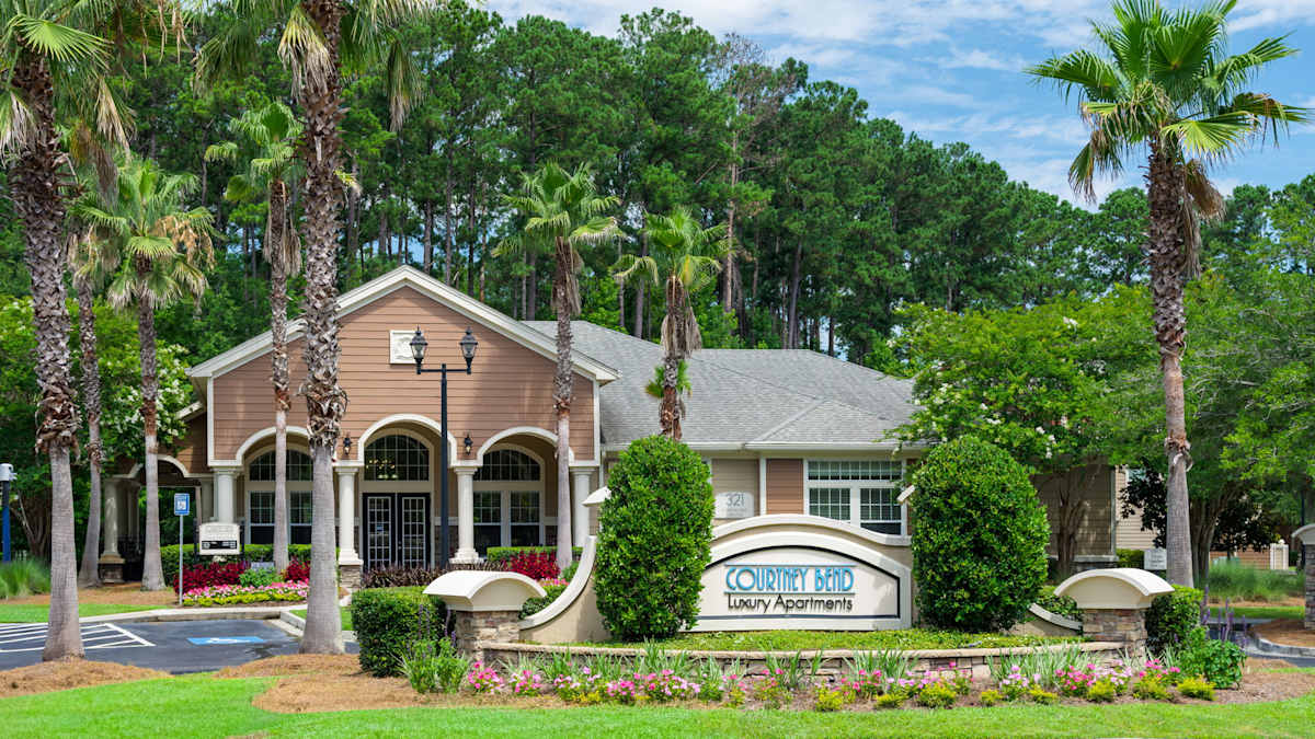 Courtney Bend clubhouse exterior with signage - Hardeeville, SC