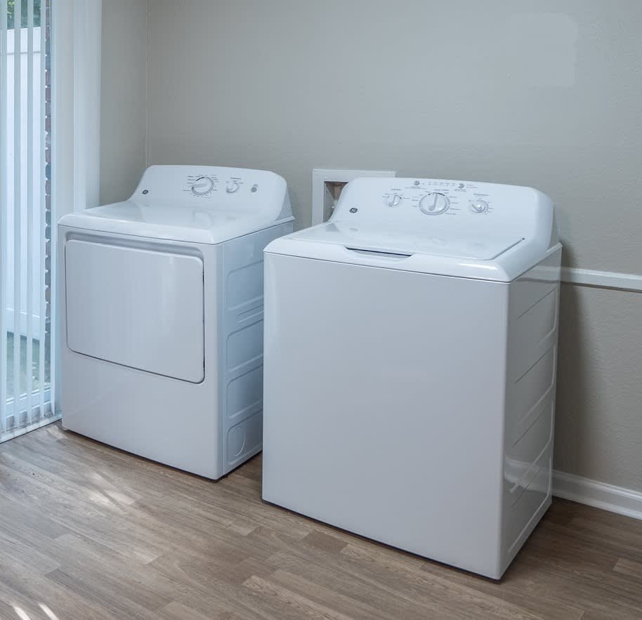 Dunwoody Glen in-home laundry with front-load washer and dryer - Atlanta, GA