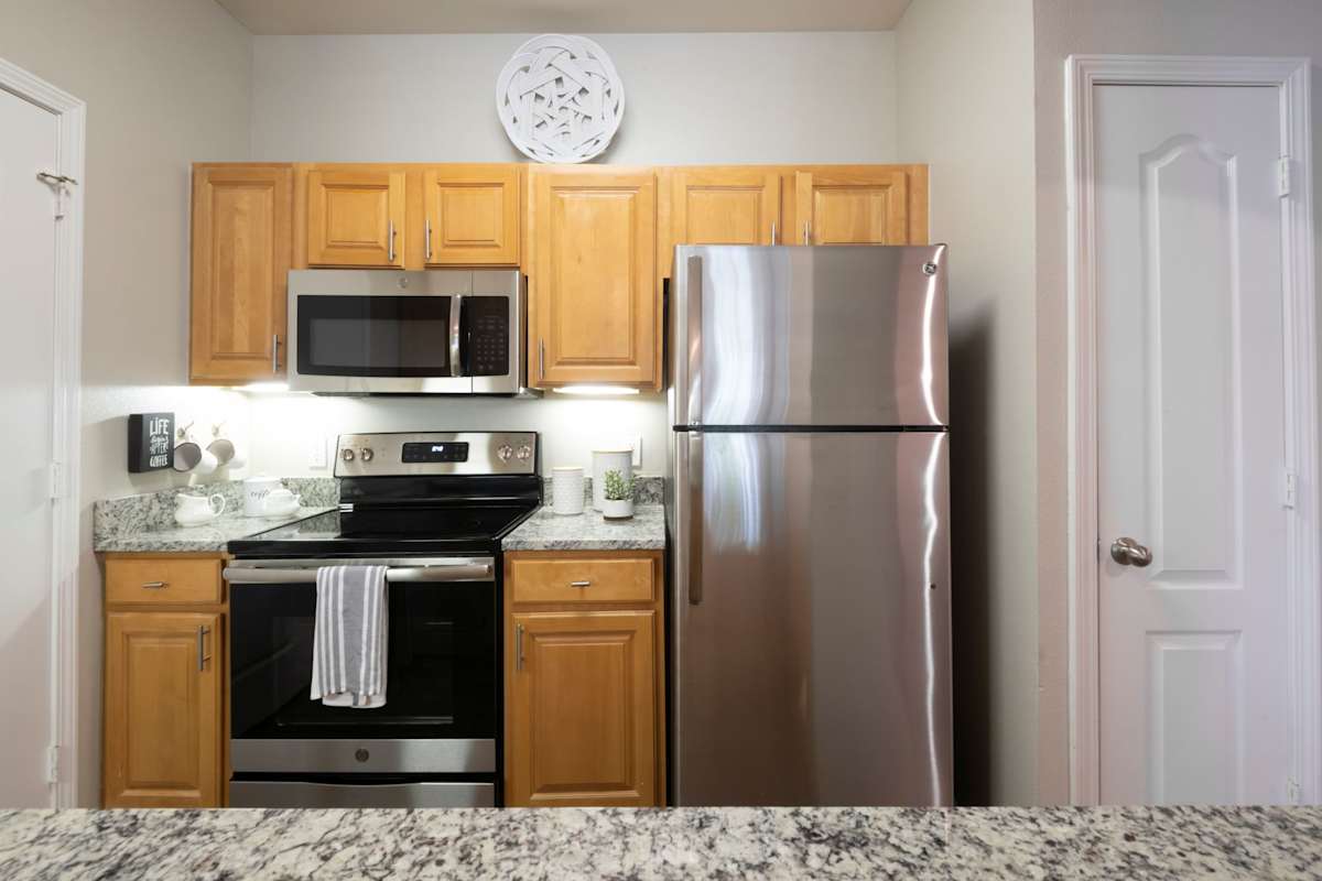 Cambridge Square kitchen with stainless appliances - Overland Park, KS