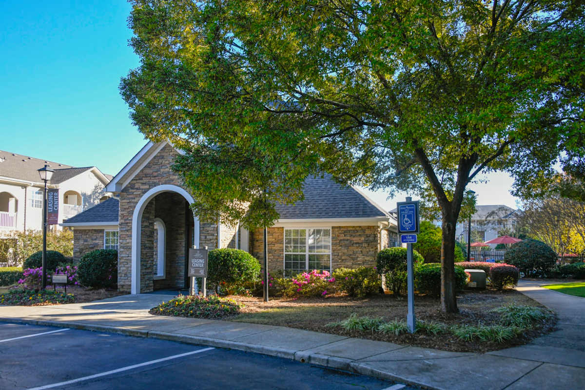 Henley at Mirror Lake leasing office entrance - Villa Rica, GA