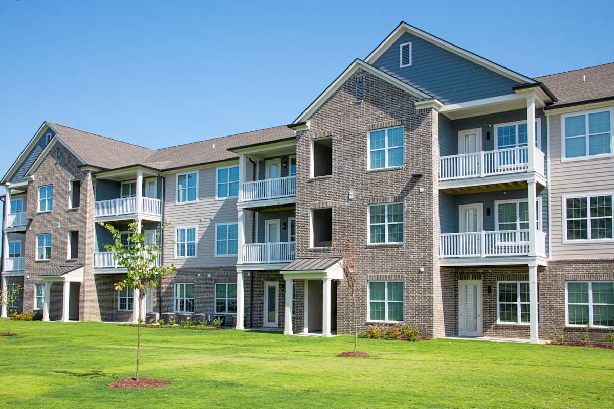 Grays Creek Apartments exterior building - Cordova, TN
