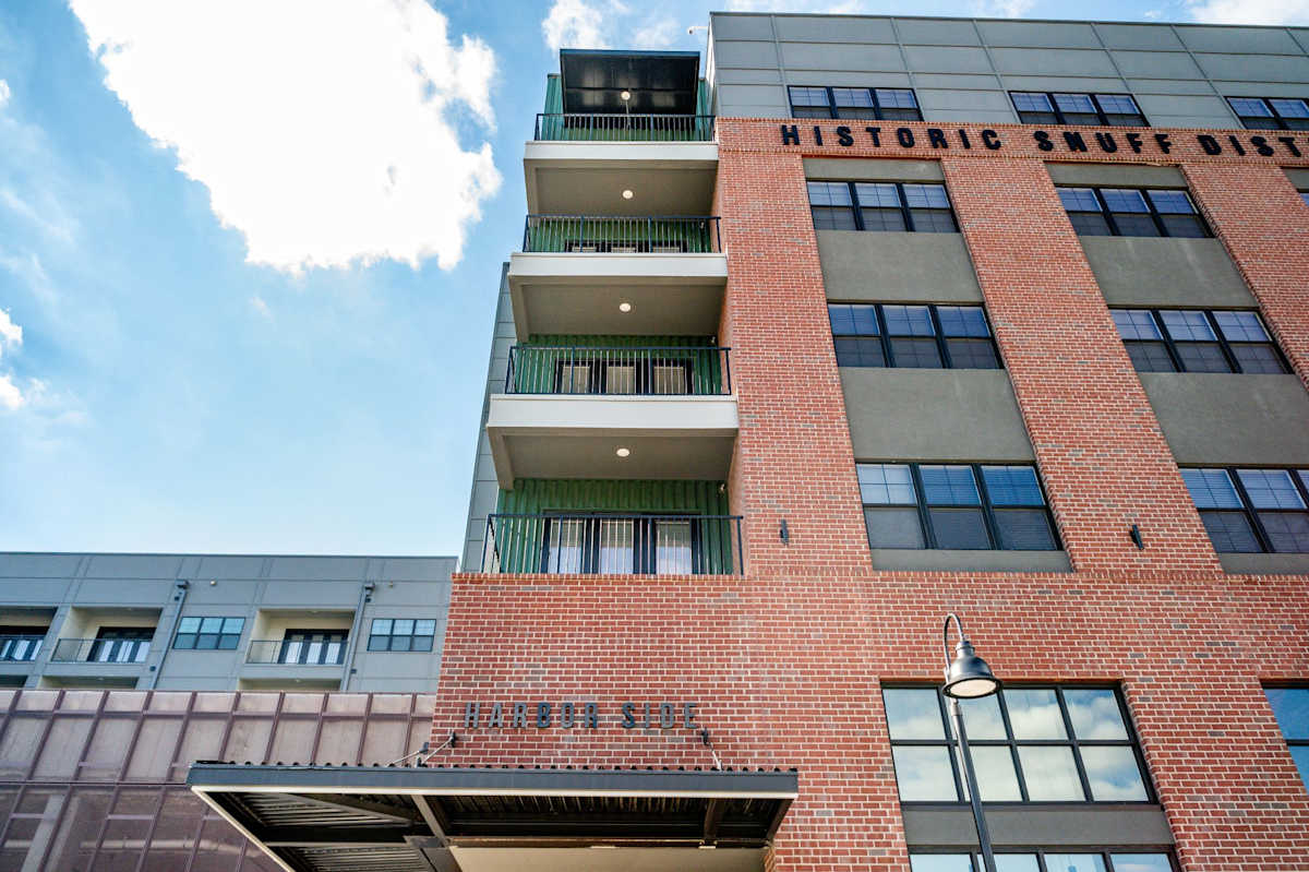Harbor Side at Conwood Flats Apartments leasing office exterior - Memphis, TN