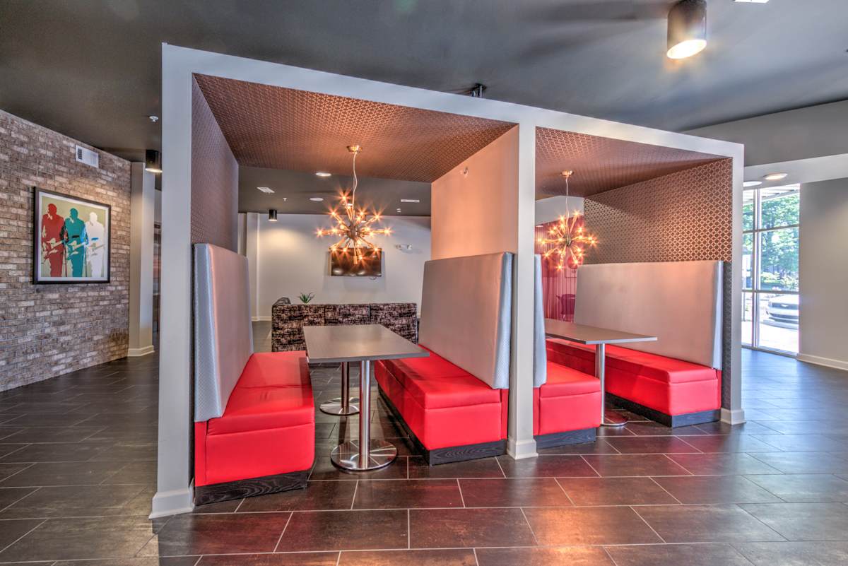 Highland Row business center - Memphis, TN