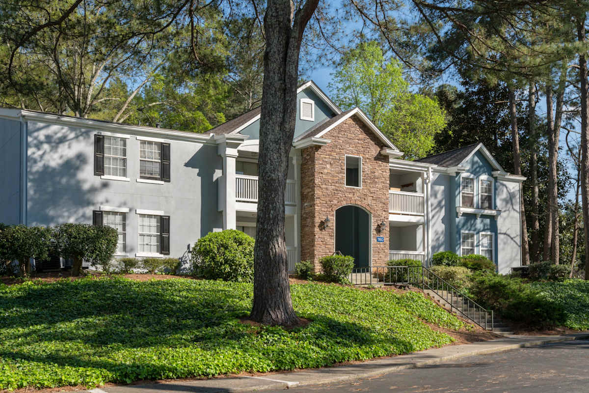 Mill House at East Cobb exterior building view - Marietta, GA