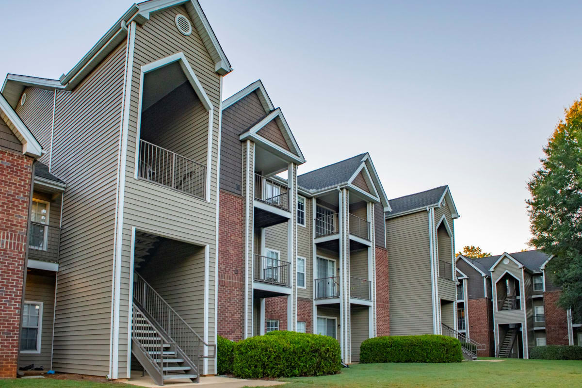 Polos at Hudson Corners apartment building exterior - Greer, SC