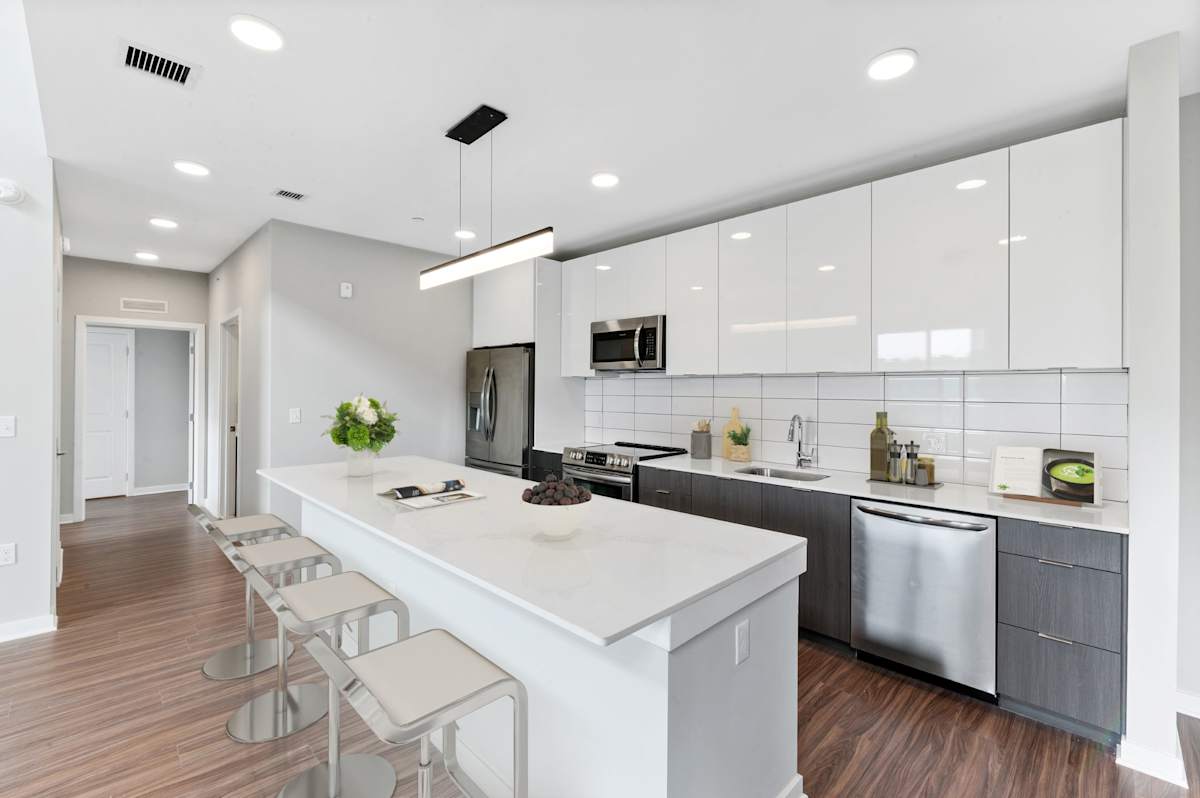 30 Lancaster kitchen with stainless steel appliances - Wynnewood, PA