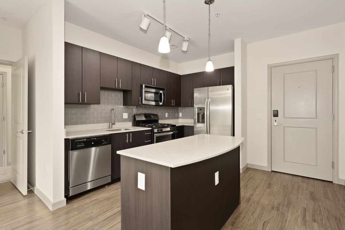 7001 Arlington at Bethesda apartment kitchen - Bethesda, MD