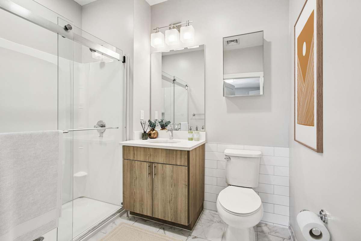Onyx apartment bathroom with walk-in shower - Uniondale, NY