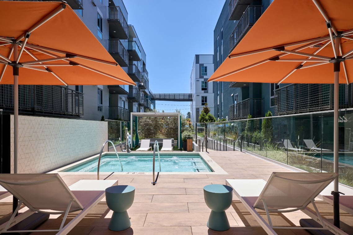 Anton Pacific spa pool courtyard - Santa Cruz, CA