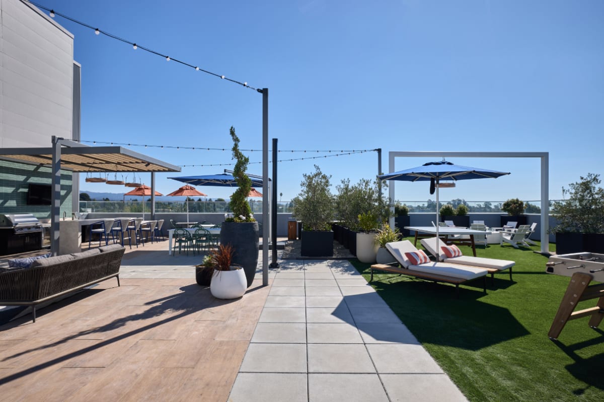 Anton Pacific roof deck panoramic views - Santa Cruz, CA