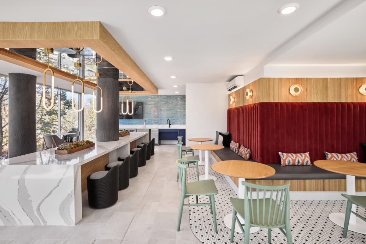 Anton Pacific clubhouse with kitchenette - Santa Cruz, CA