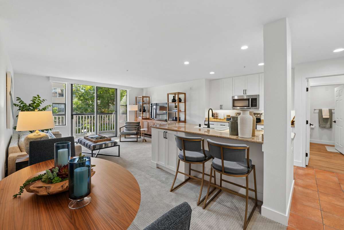 Marlin Cove Apartments dining and kitchen area - Foster City, CA