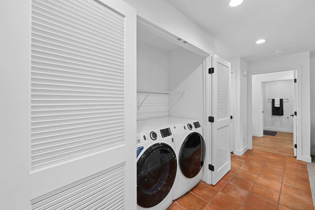 Marlin Cove Apartments in-unit washer and dryer - Foster City, CA