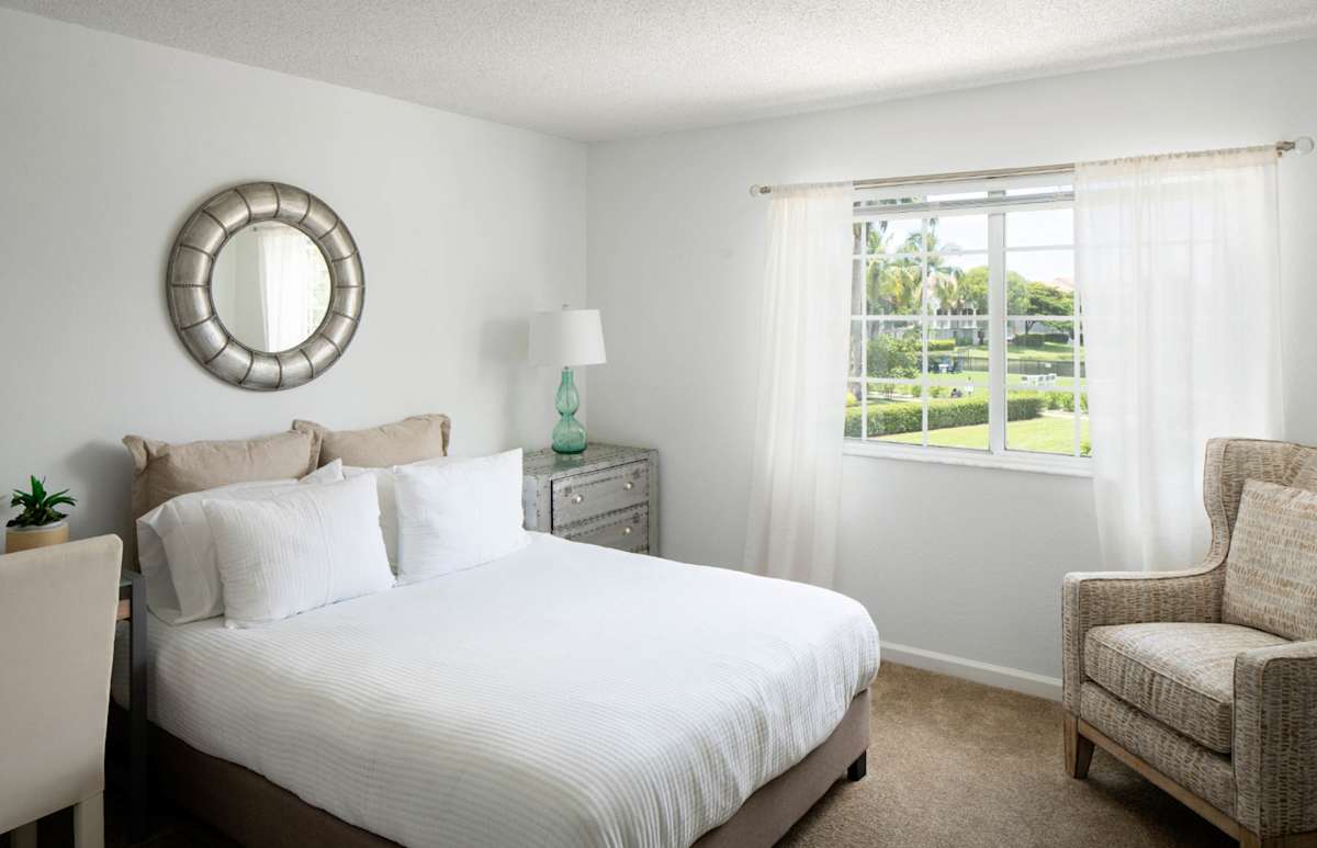 Polo Lakes bedroom - Wellington, FL