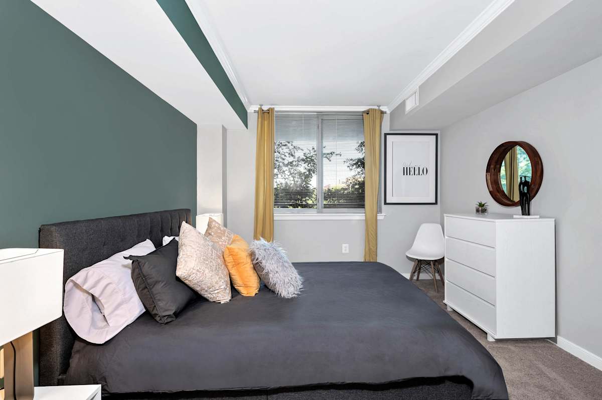 Prosperity Flats bedroom with large windows - Fairfax, VA