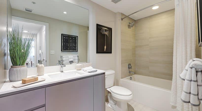 Pacifica apartment bathroom interior - Boynton Beach, FL