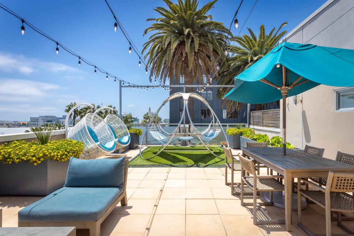 Gibson Santa Monica rooftop deck seating area - Santa Monica, CA